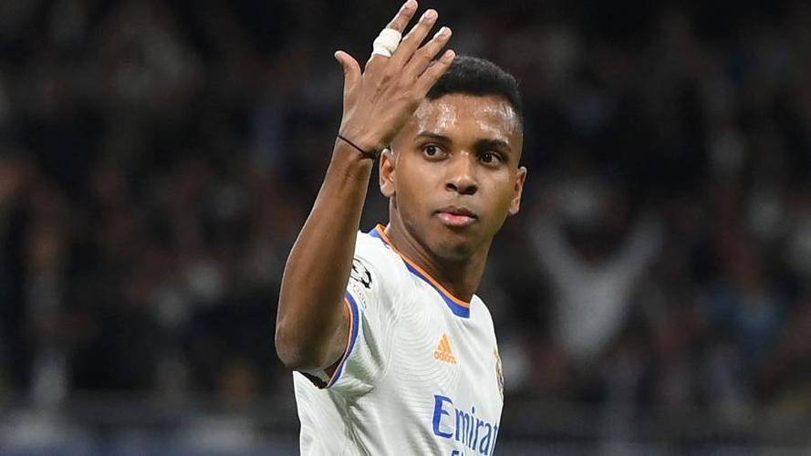 贝利诞辰85周年！罗德里戈发文：永恒之王85岁，感谢你所做的一切