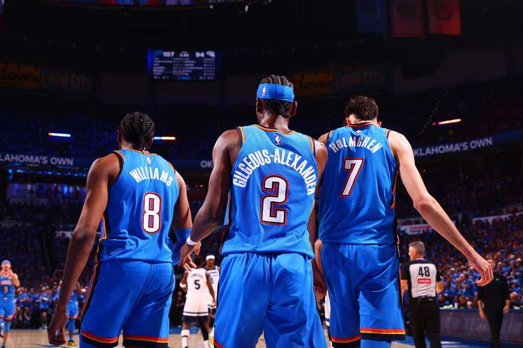 科尔：霍福德明天会出战掘金 客战开拓者他会轮休