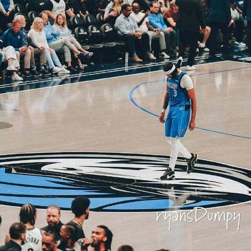 路威：文班会拿下MVP和DPOY 他让安东尼-戴维斯都看起来都很娇小