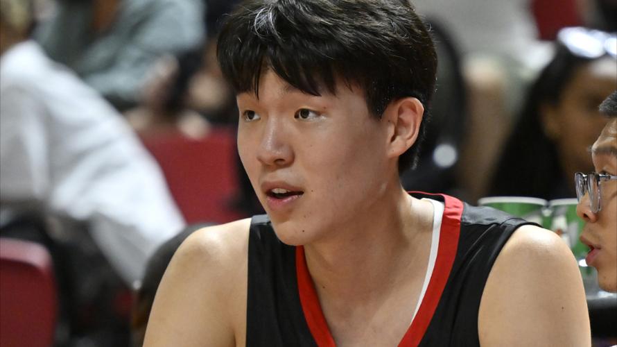 杨瀚森首秀打几分？攻防速率影响出场时间 轮换第10人上位难度大