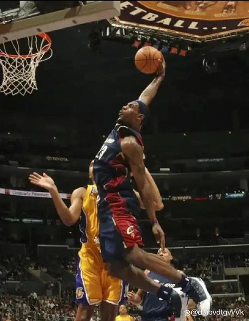 Skip：詹姆斯真的很喜欢达蒙-琼斯 一直试图在人生道路上帮助他