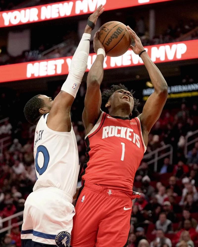 小贾巴里:乌度卡会帮我们把问题简单化 强调全力以赴去打球