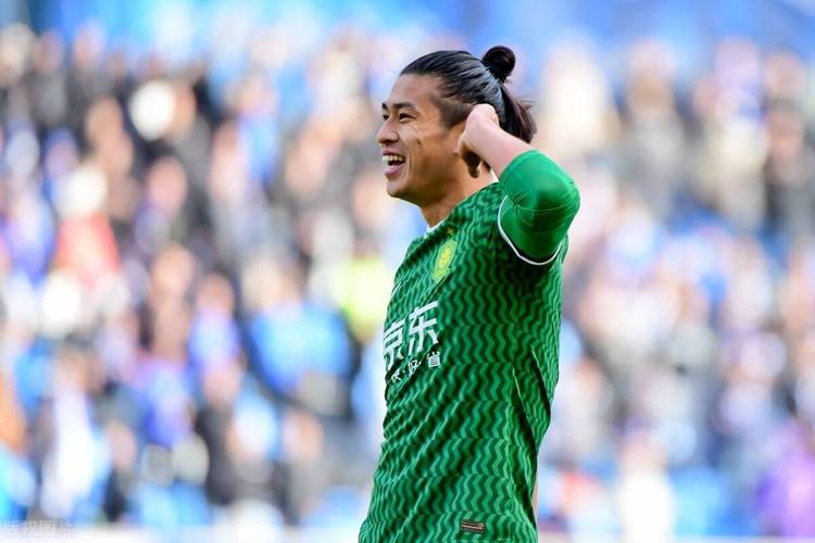 记者:张玉宁回归乃比江参与国安赛前合练,侯森身体原因缺席