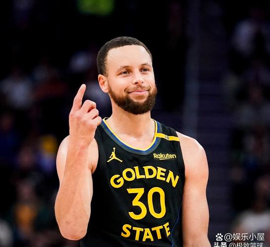 库里：教练常说赢下这一周的比赛 我们每周都赢球就会有好状态