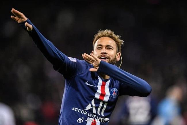 血亏2天薪水😬CS2饰品市场1天蒸发17亿美元，内马尔库存暴跌5万