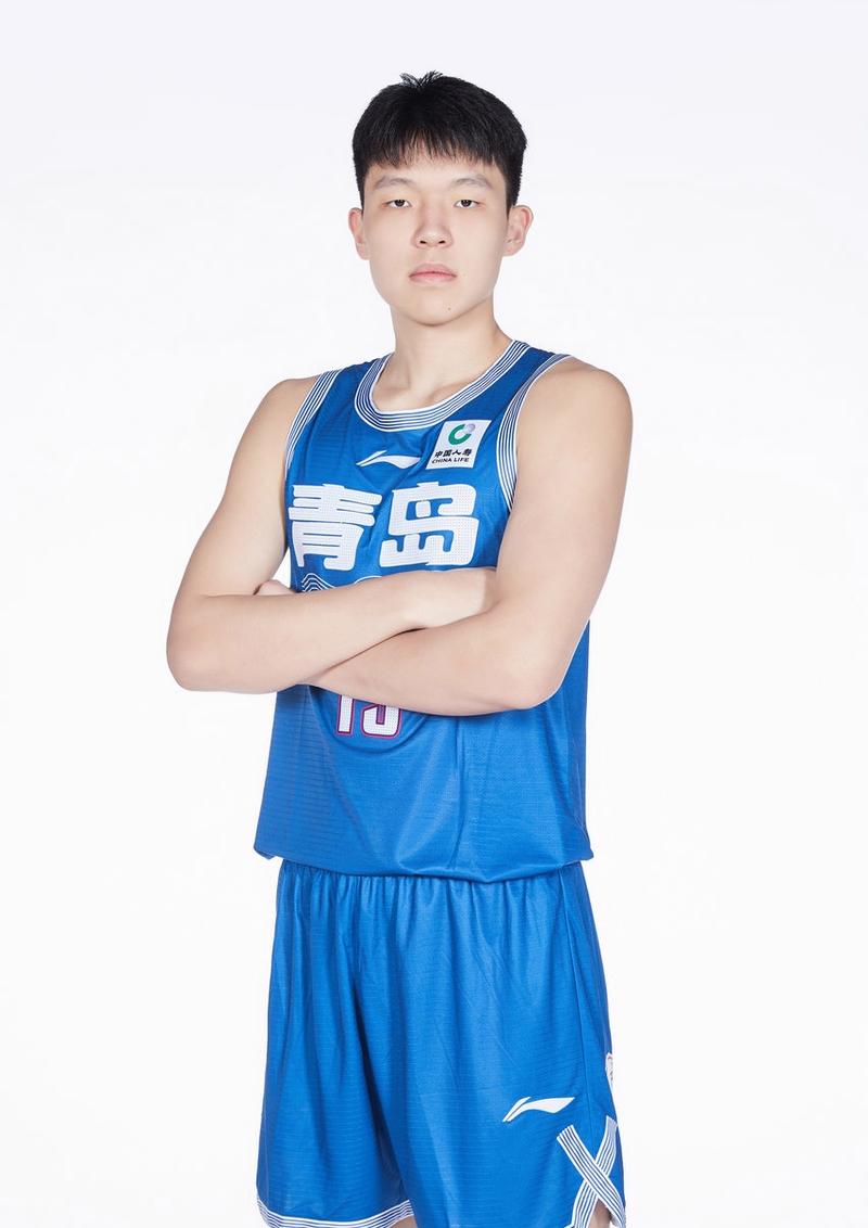 换帅后自己的角色变化?杨瀚森:没感觉变化 基本还是一样的东西