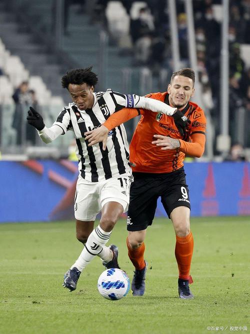 劲敌连连！米兰近3轮1胜2平，马上客战“真假”蓝黑+主战罗马双雄