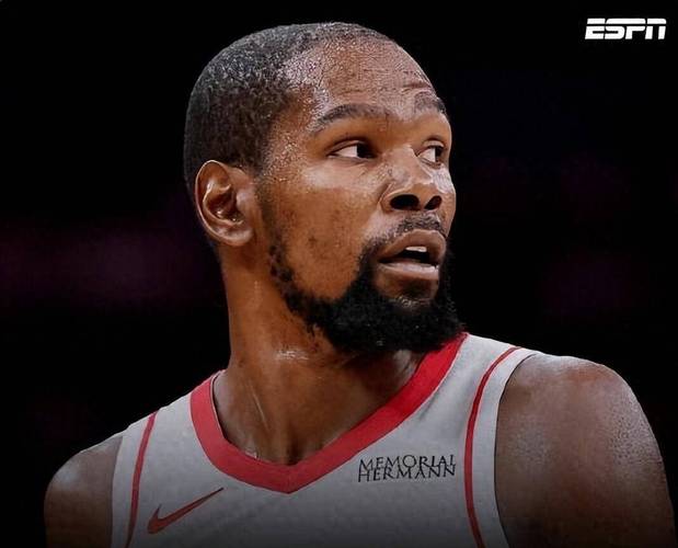 杜兰特最后被包夹&分球阿门投丢！火记：我宁愿杜兰特自己投