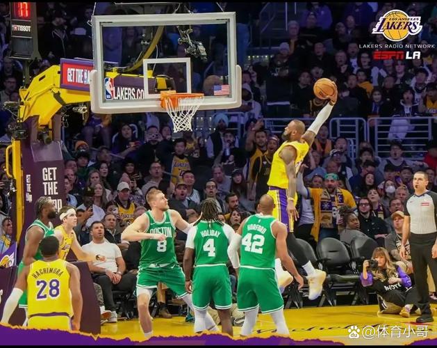 突然崩盘?凯尔特人次节单节14-42净输28分 半场落后到20分