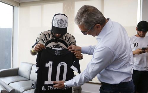 瓦斯科达迦马主帅：库蒂尼奥训练非常刻苦 罗马里奥是巨星