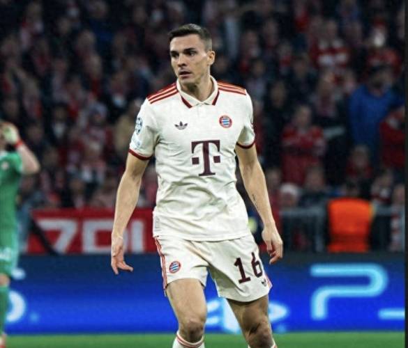 英超抢断王！帕利尼亚本赛季目前39次抢断，高居联赛第一