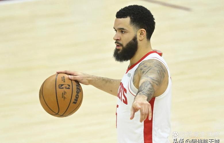 范弗里特：赛季开始前受伤真的很令人沮丧 但事情已经发生了