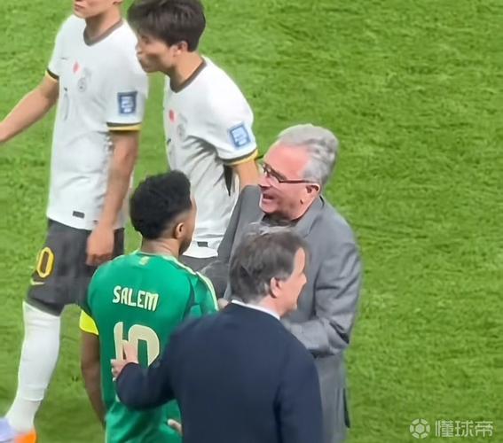 东体:莱昂纳多和加布里埃尔的伤情仍未确定,蒋光太应该能出战