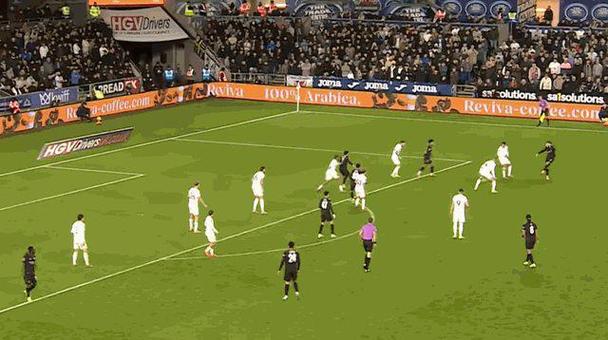 曼城扳平！多库内切射门折射入网