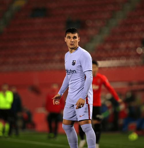 西甲官方:1球1助,黄潜中场莫莱罗当选10月最佳U23球员