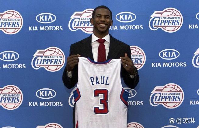 记者:快船深度好是建立在博格丹正常&保罗还能移动&比尔能打之上