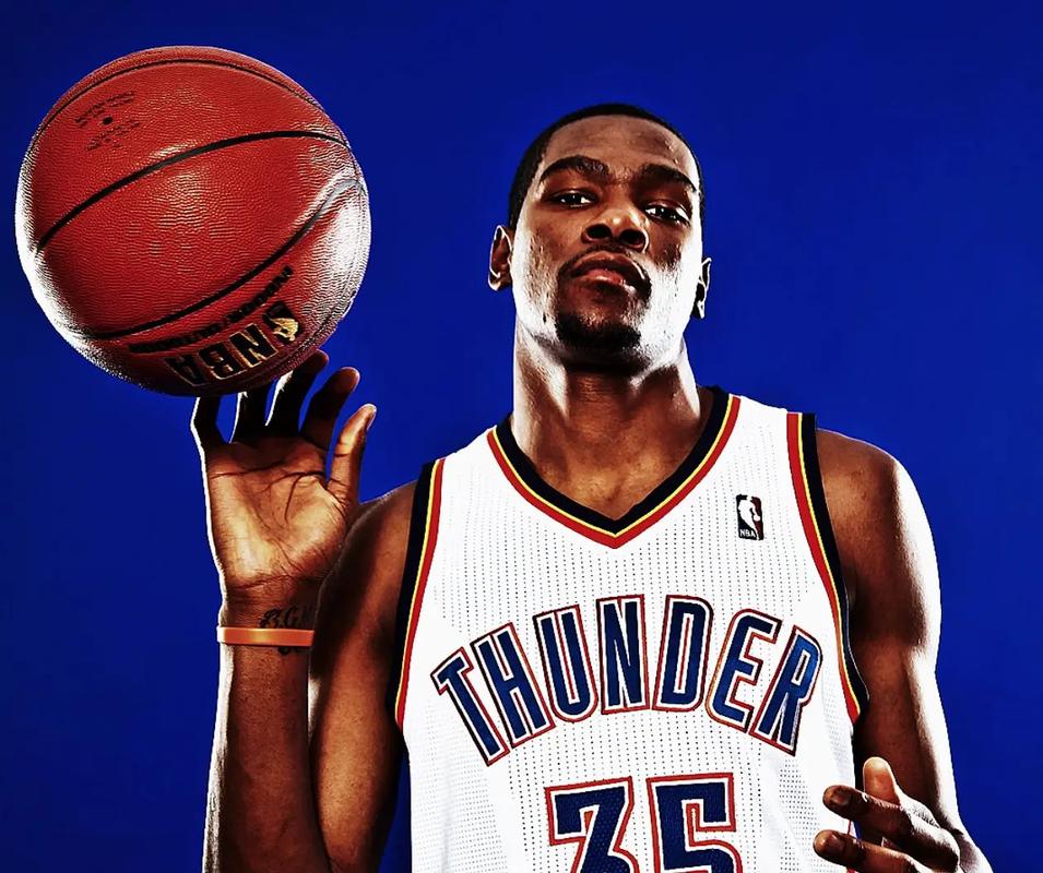 杜兰特:我和华子有竞争感但更多是爱尊重 在他那看到了我的影子