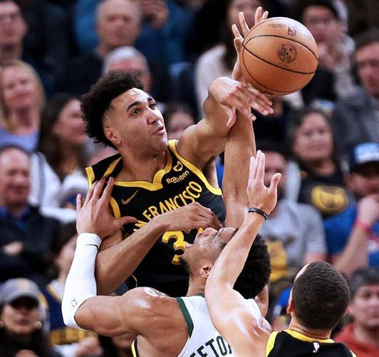 明天雄鹿迎战勇士 字母因左膝酸痛被列为大概率出战