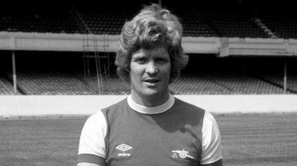 阿森纳名宿威利-扬去世,享年73岁