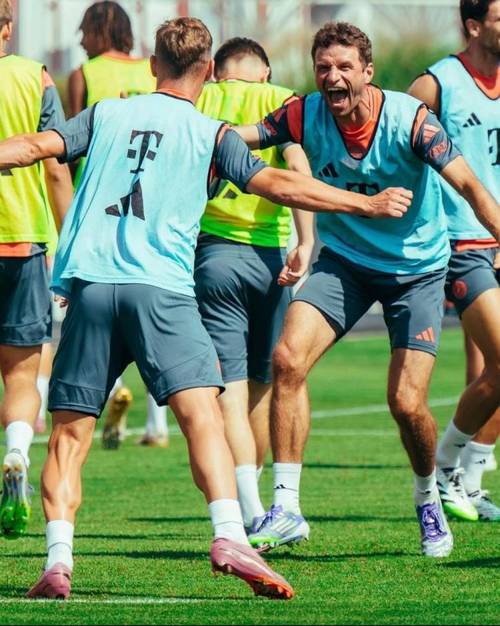 穆勒社媒晒海报，宣布担任特殊奥林匹克年度运动员奖项评审团成员