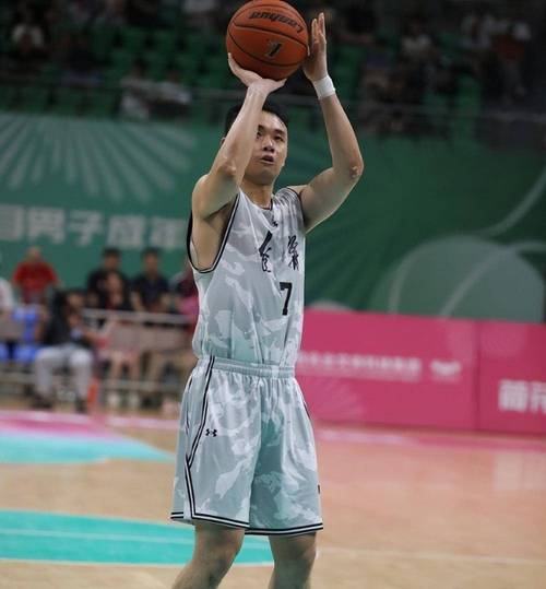 原帅：非常高兴能身披辽宁球衣出战全运会 希望给球队带来即战力