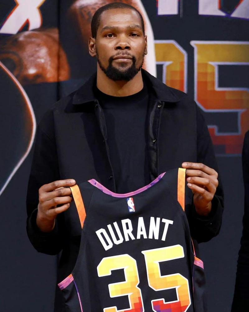 杜兰特：我侄子最喜欢的球员是布克 可能因为他曾是我的队友