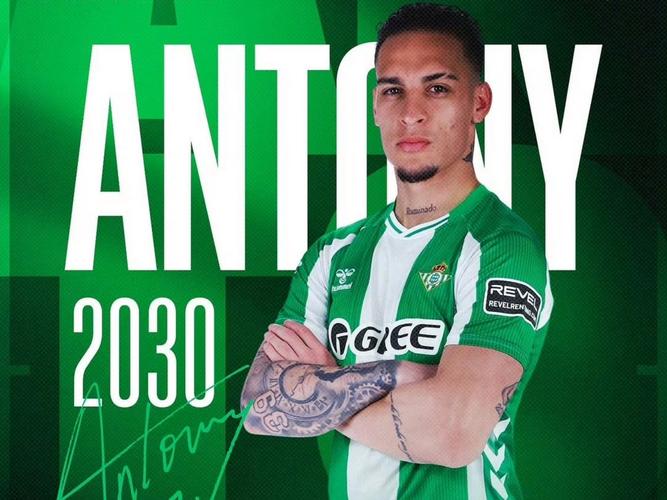 满分表现！安东尼本场数据：2射1传+完成3次抢断，获评10分