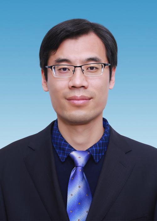 定南赣联为守门员教练李伟举行退休仪式，其从事职业教练36年