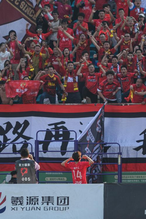 广州联青训梯队正在组建中，明年将征战西班牙1900杯等国际赛事