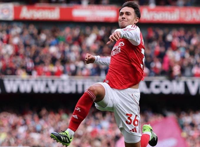 记者:苏维门迪今天照常参加阿森纳训练,约克雷斯没有参与