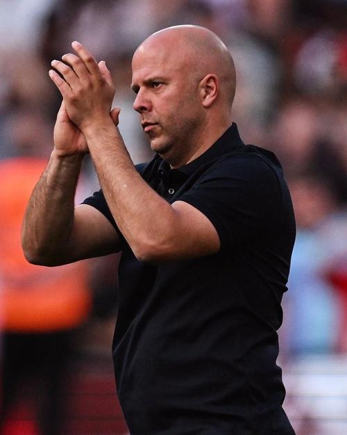 斯洛特：我和阿诺德的回忆都是积极的，他一定会得到我热情的欢迎