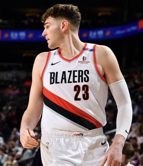 现在和未来都要！克林根的首发体现了开拓者转型中的建队哲学