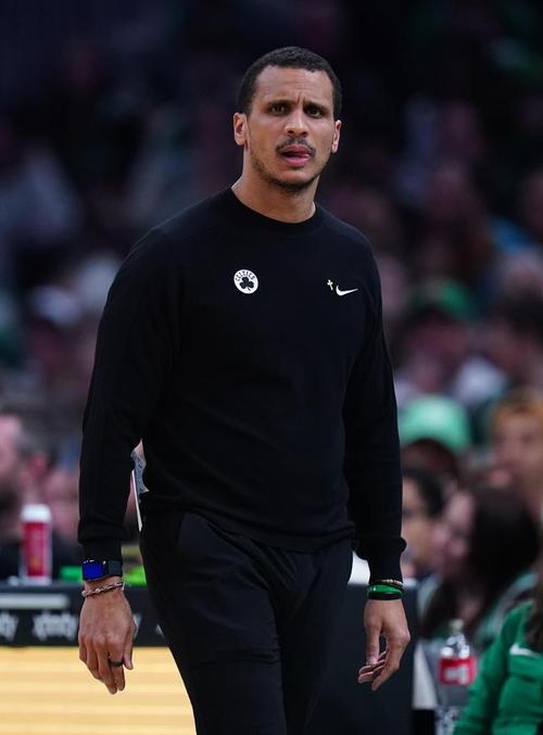 马祖拉：球队中锋掩护技能要不断进步 这是需要每天打磨的技术