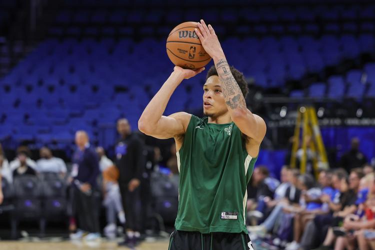 贝弗利：库兹马那种天赋不该打替补 瑞安·罗林斯抓住了机会