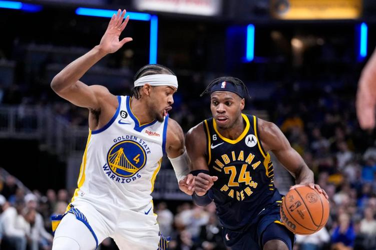 56号秀！👀科尔：我警告队员们 理查德要偷走他们的上场时间了