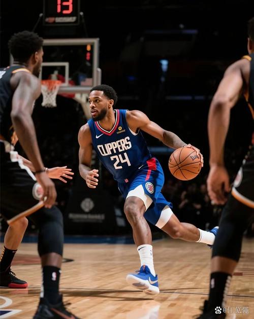 都想吃鱼了？鲍科比战快船复出 雷霆3人复出 杰伦·格林也复出？