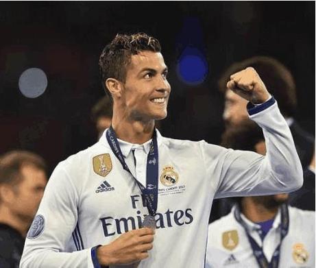 卡尔德隆:09年C罗加盟皇马是想寻求改变 他和梅西互相成就