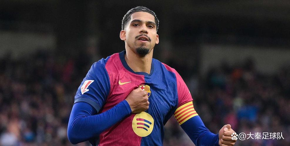 超2万人观看训练!阿劳霍:诺坎普棒极了,巴萨球迷从不让人失望