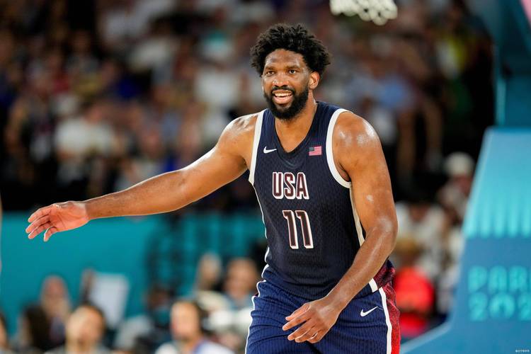 麦凯恩：我两次受伤后 恩比德几乎都是第一个打电话给我的人