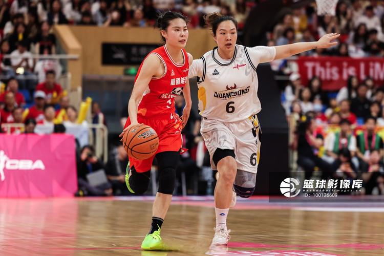 全运会女篮成年组第2日综述：湖北逆转山东 辽宁四川广东获两连胜