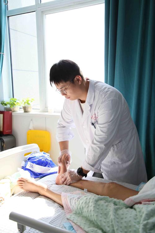 焦泊乔：大伤之后尽量调整好自己的状态 按康复师规划进行康复