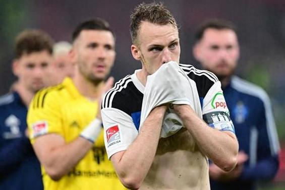 凯尔：我们在1-0领先后停止了控球踢法，这让汉堡重新占据优势