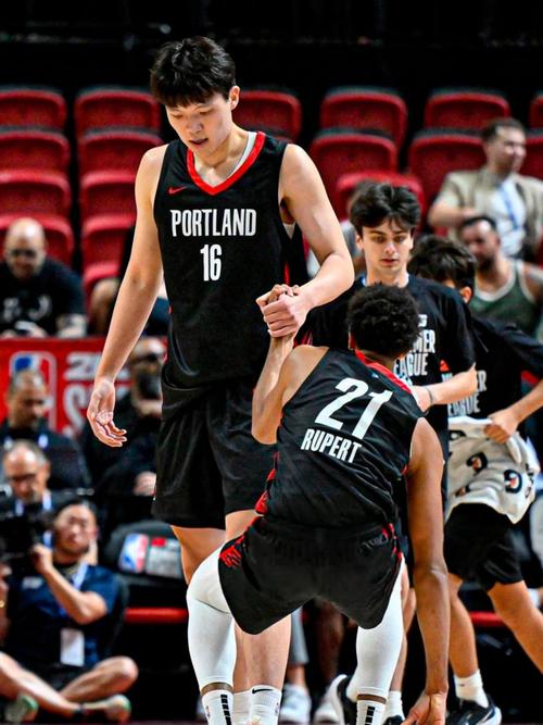 如何弥补小火车进攻空缺？篮网主帅：需无球跑动挡拆配合持球突破