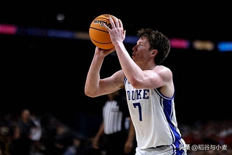 克尼佩尔投进生涯前30记三分仅用9场比赛 NBA历史最快