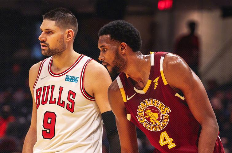 轻轻松松！骑士双塔皆砍下两双：小莫布里18+10&阿伦16+14