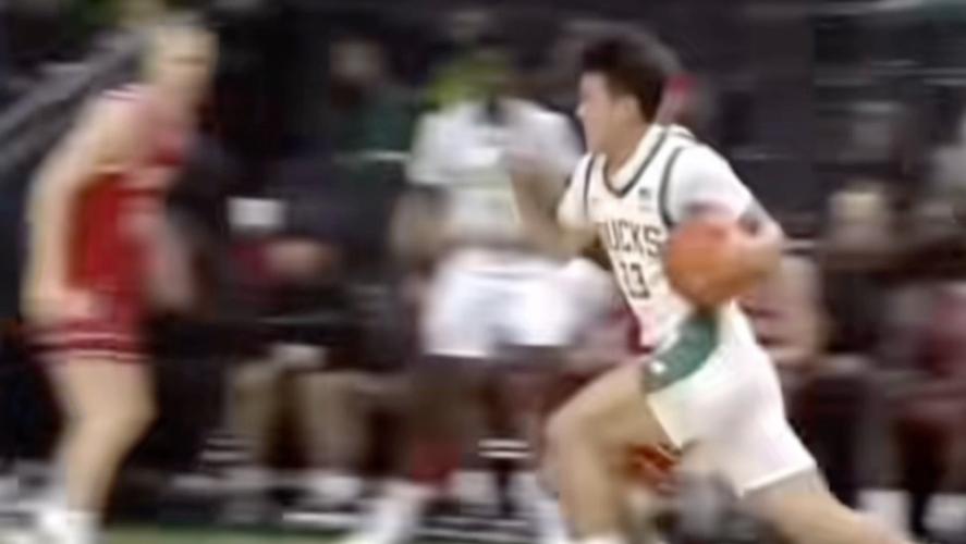 助攻+1！林葳挡拆后传球队友 后者打板上篮得分