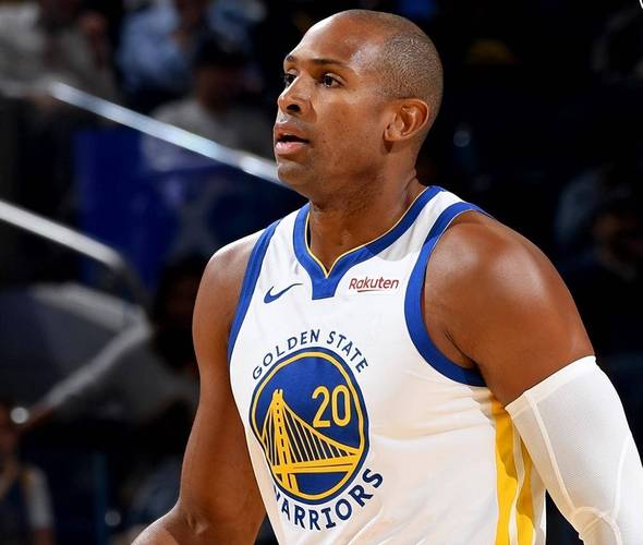 明日能复出吗?库里生病&霍福德左脚拉伤出战成疑 JB&追梦可出战