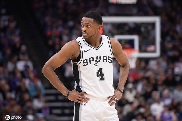 米奇·约翰逊谈福克斯：拥有这样一位经验丰富的球员是件幸事