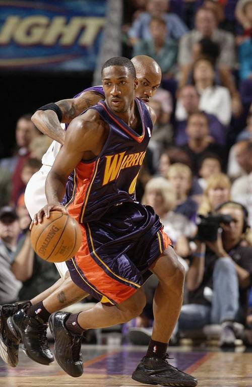 阿里纳斯谈弗拉格：基德也让字母打控卫 看看现在的字母吧