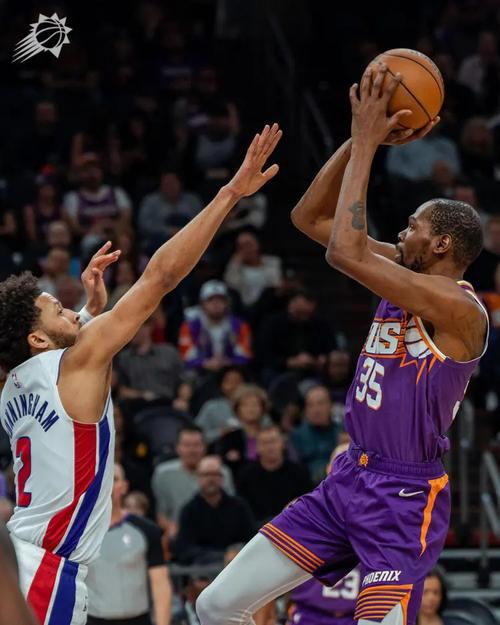 浑身都是假动作！杜兰特持球突进急停晃飞字母哥 跳投轻松打进